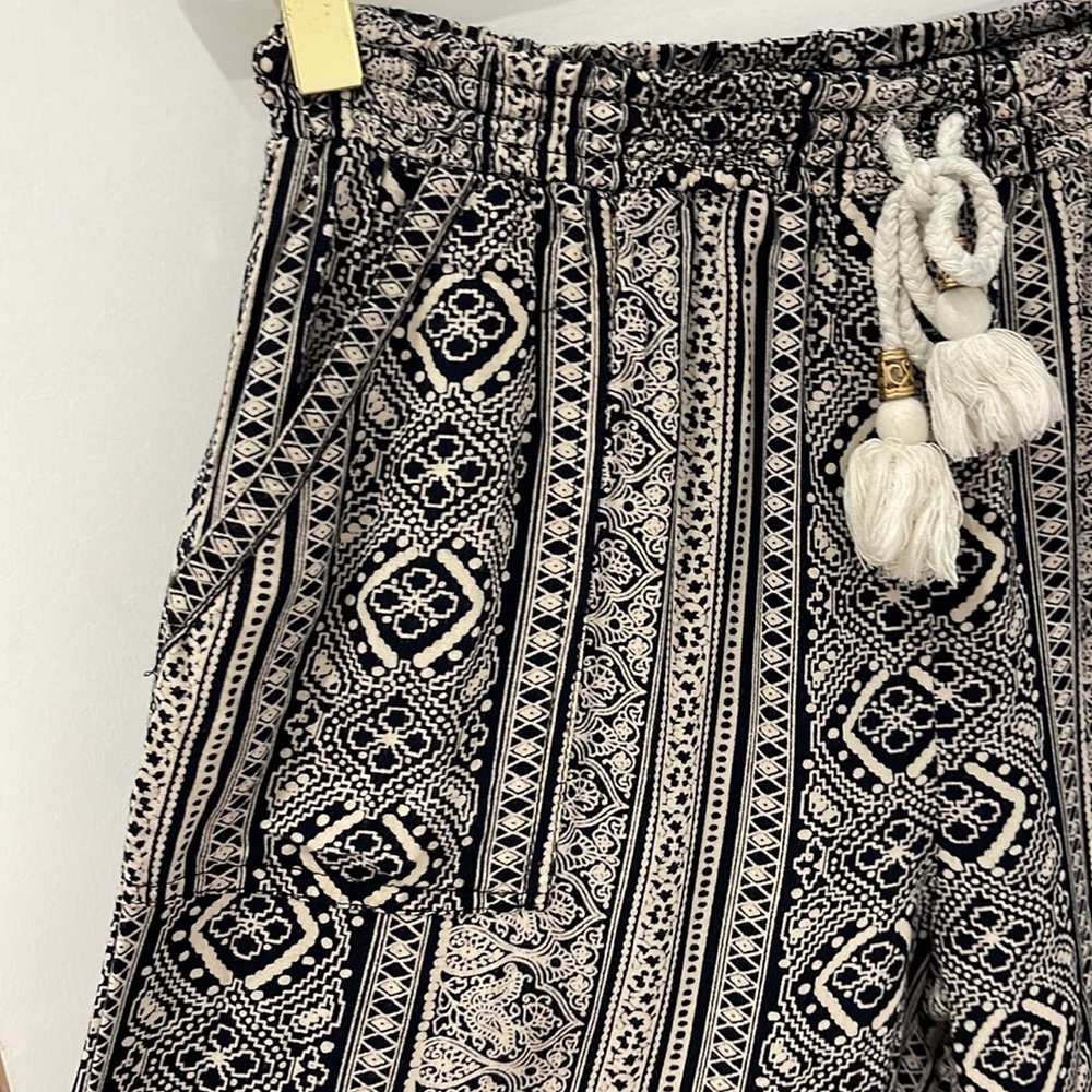 Black / White Boho Pants Medium - Picture 2 of 4
